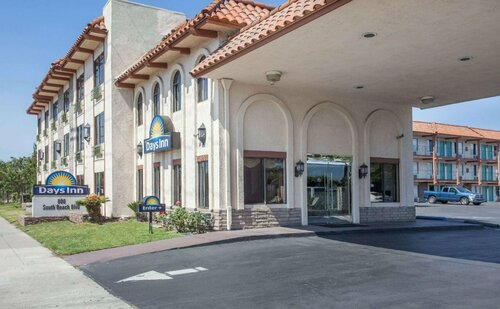 Гостиница Days Inn by Wyndham Anaheim Near the Park в Буэна-Парк