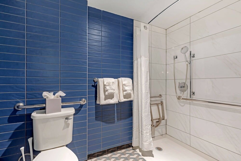Фото Sonder The Quincy Ascend Hotel Collection