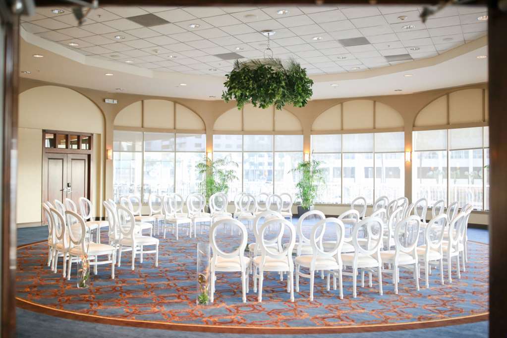 Фото Hotel Tampa Riverwalk