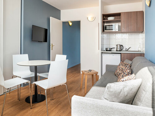 Гостиница Adagio Access Paris Quai d'Ivry Aparthotel в Иври-сюре-Сене