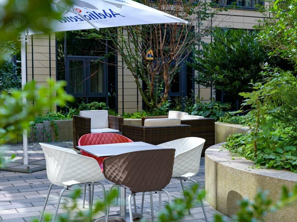 Фото Novotel Suites München Parkstadt Schwabing