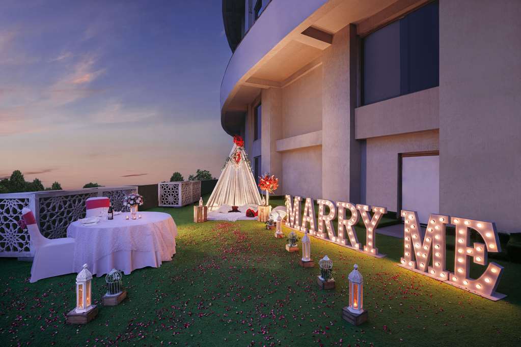 Фото Radisson Blu Hotel, New Delhi Dwarka