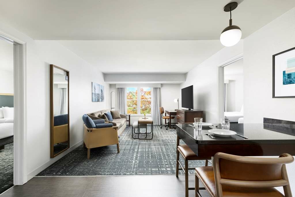 Фото Homewood Suites by Hilton Manchester/Airport