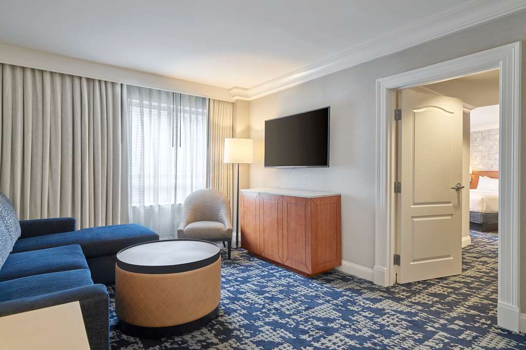 Фото Embassy Suites by Hilton Washington D. C. – Convention Center