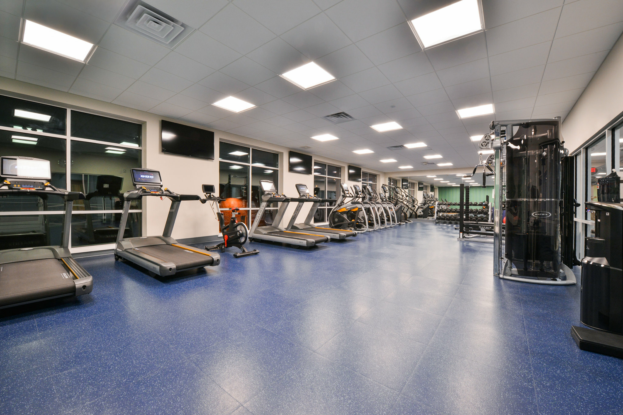 Фото Holiday Inn Express & Suites Madison, an Ihg Hotel