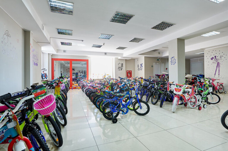 Bicycle shop Velodom, Minsk, photo