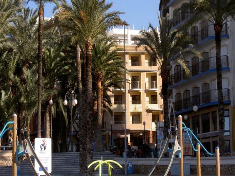 Фото Aparthotel Milord's Suites