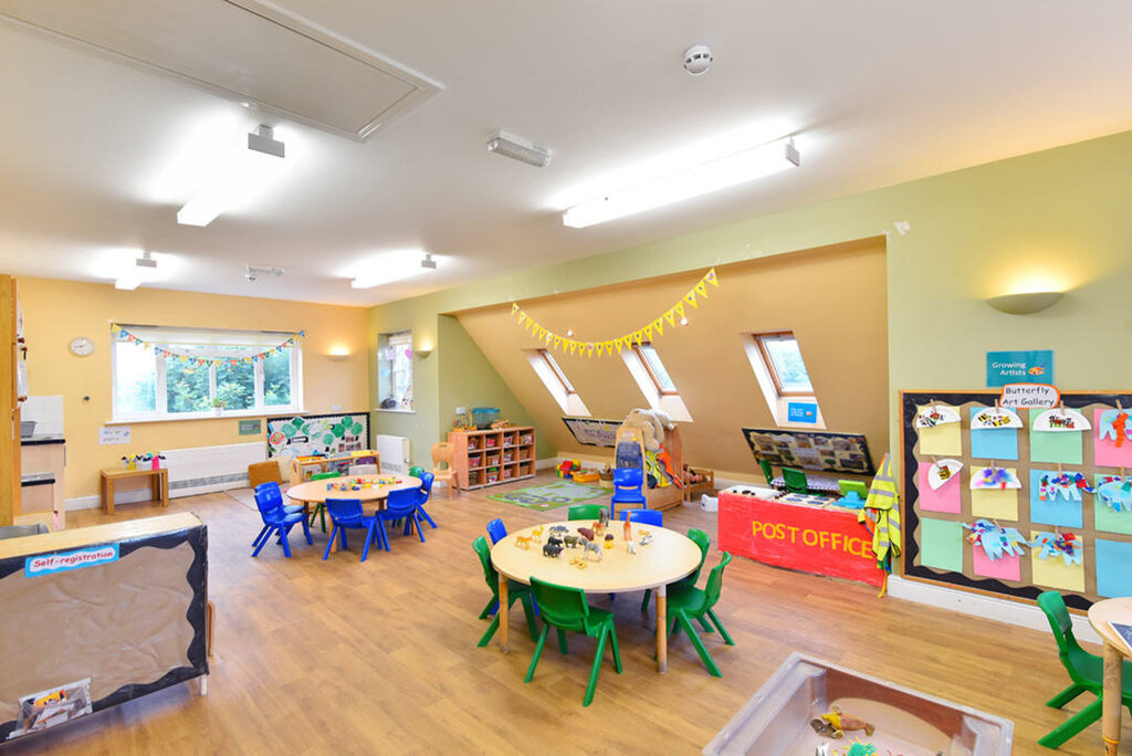 School Bright Horizons Gaynes Park Day Nursery and Pre-School, London, photo