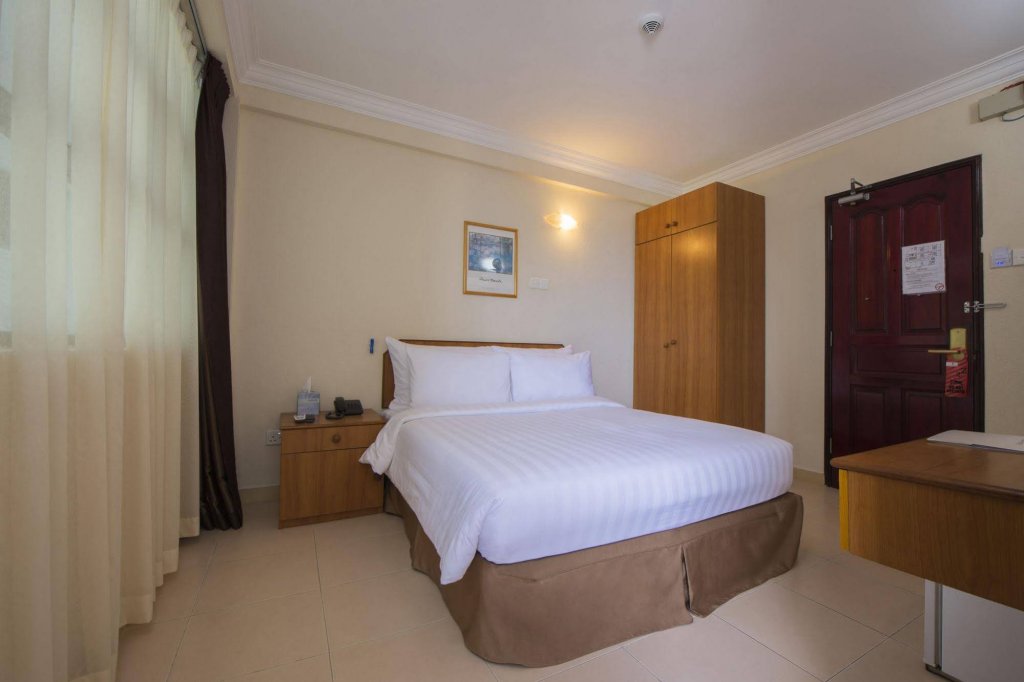 Фото Champa Central Hotel