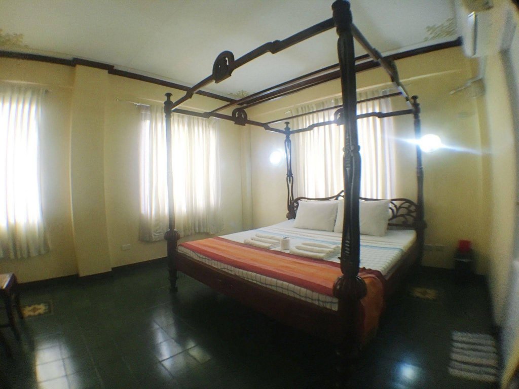 Фото Casa Rica Hotel