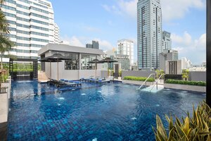 Eleven Avenue Suites Bangkok
