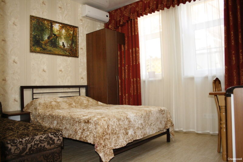 Фото Славянский