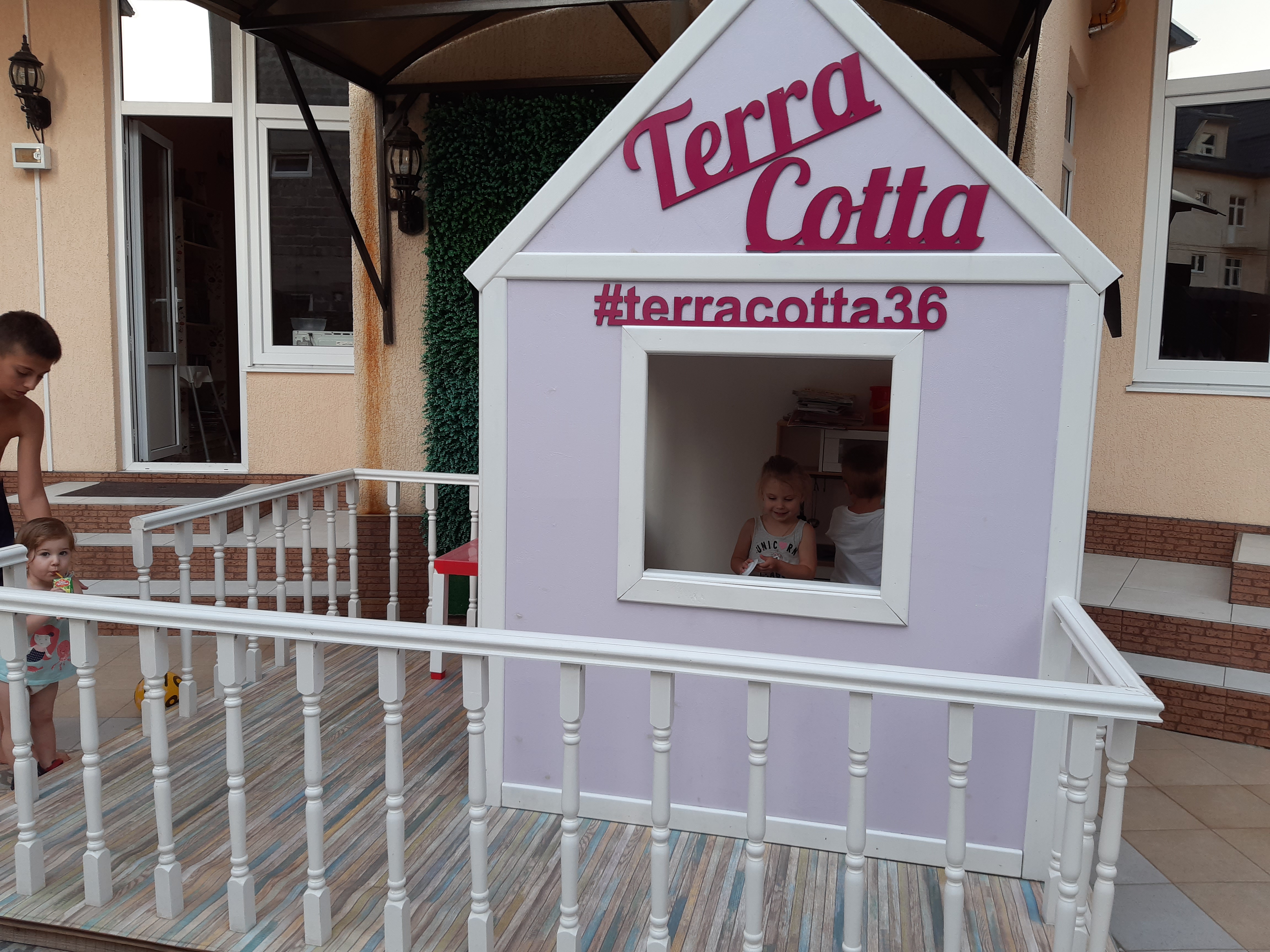 Фото Terra-Cotta