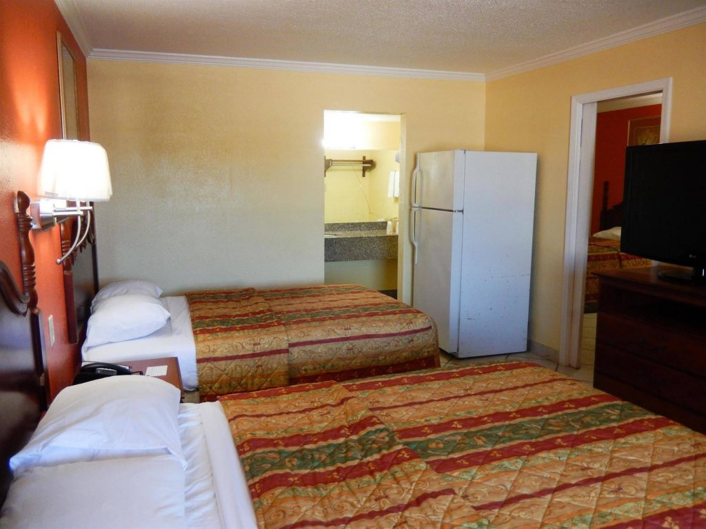 Фото Lake Houma Inn