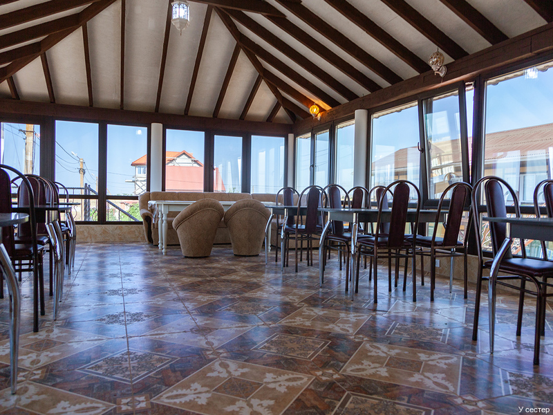 Фото У сестер