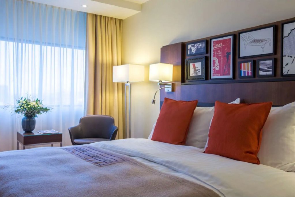 Фото Radisson Blu Scandinavia Hotel, Oslo