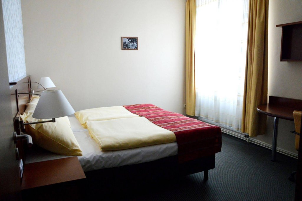 Фото Pension Falconi