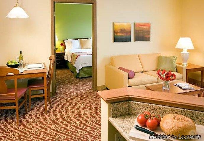 Фото Sonesta Select Seattle Renton Suites