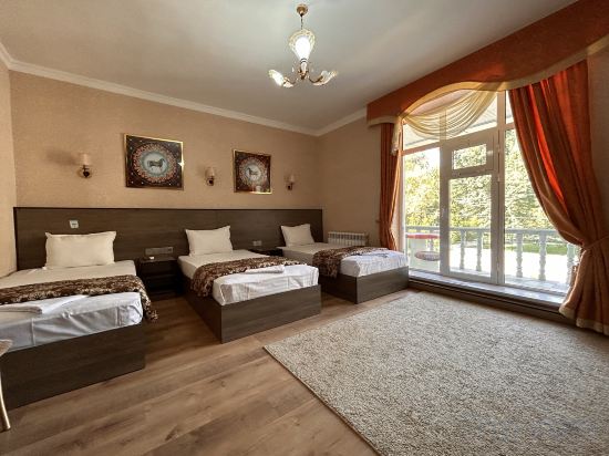 Фото Karim Parkside Hotel