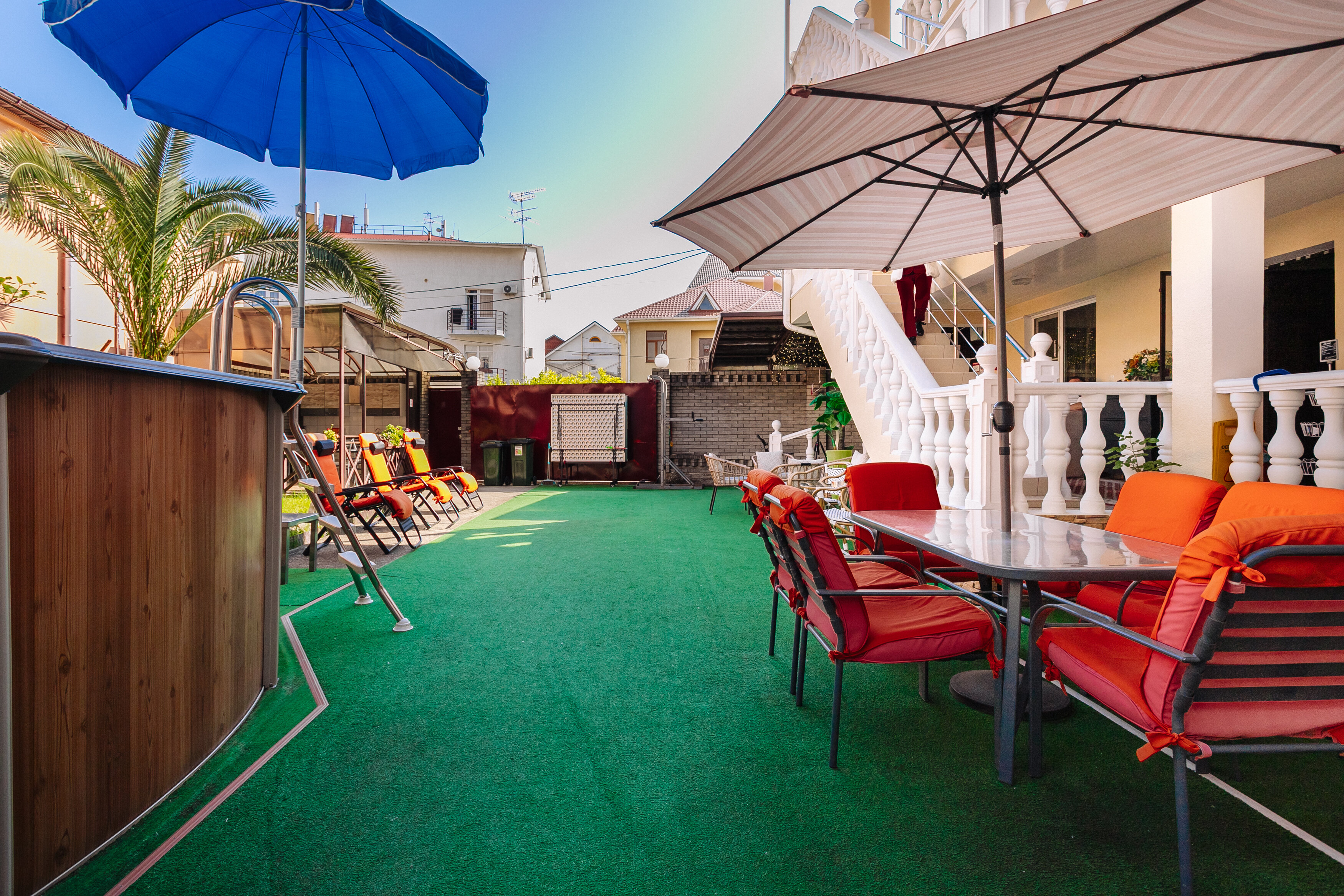 Фото отеля 2