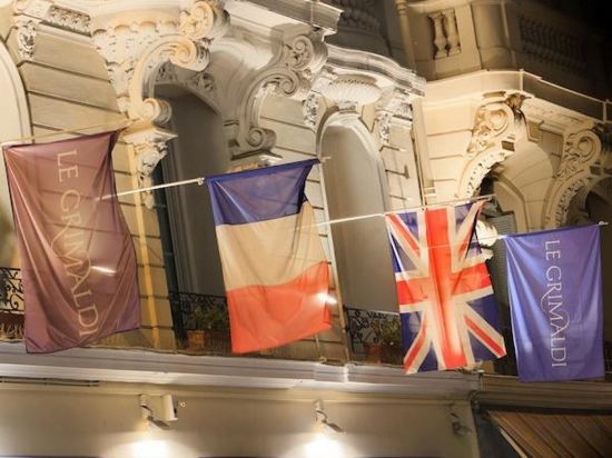 Фото Hôtel Le Grimaldi