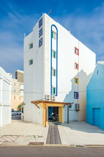 Гостиница Sea Residences в Магуне