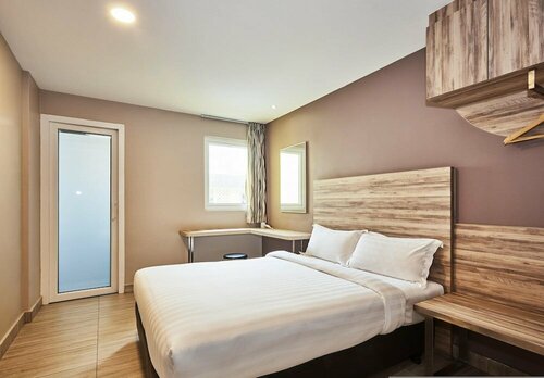 Гостиница Ibis Budget Singapore Crystal в Сингапуре