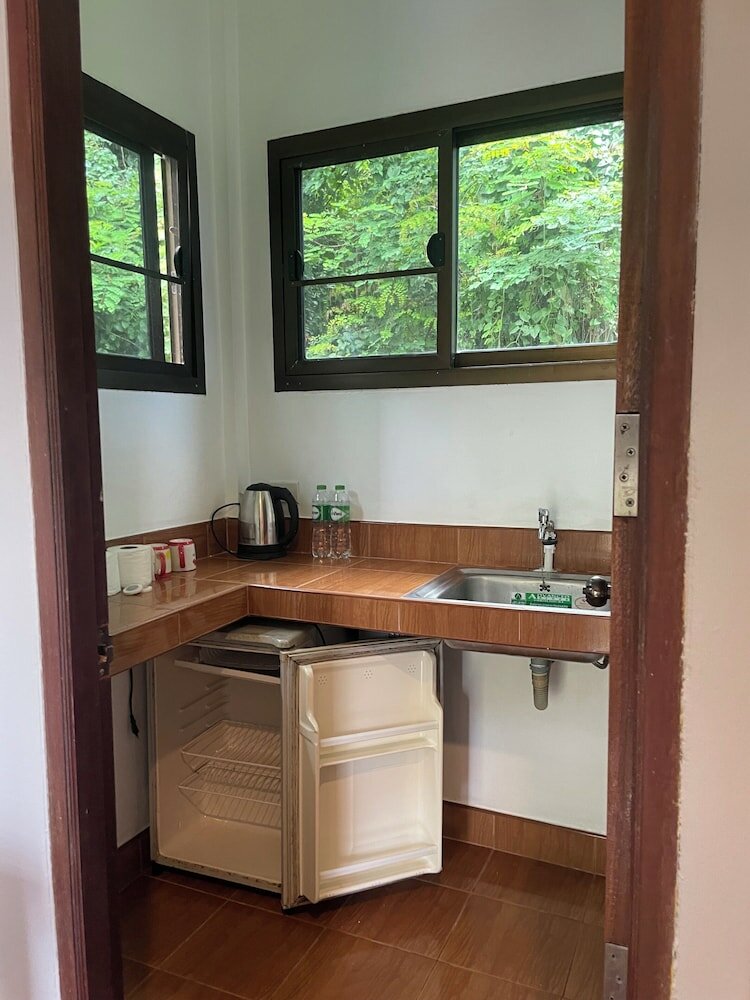 Фото Lonely Beach Pool Resort