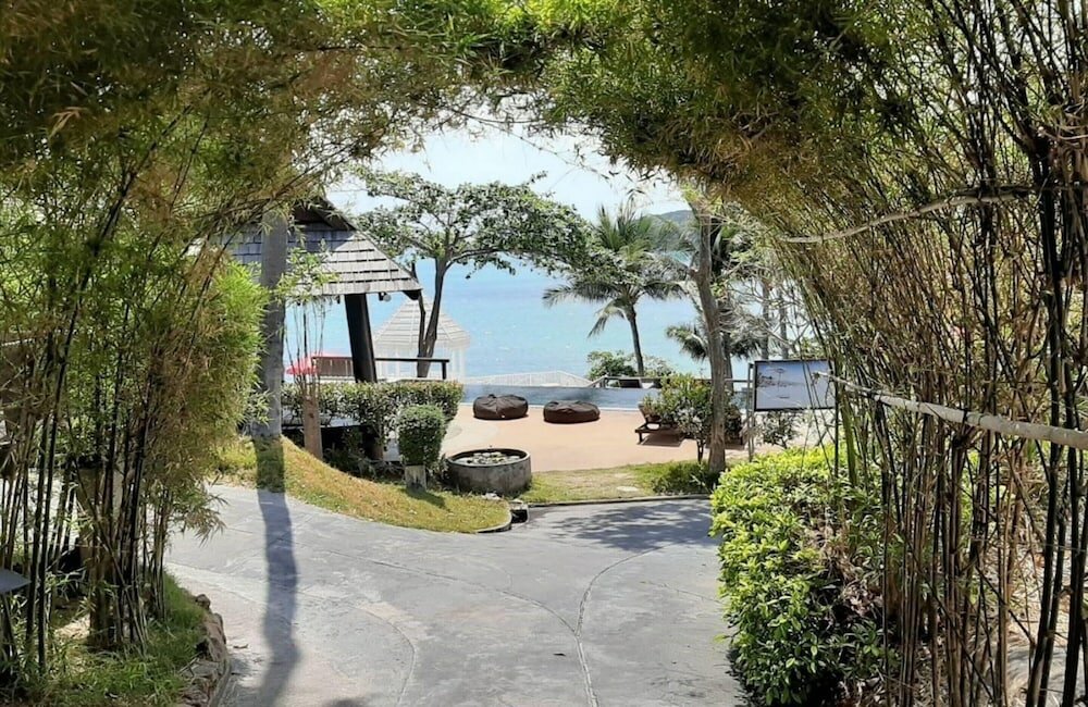 Фото Bhundhari Resort & Villas Samui