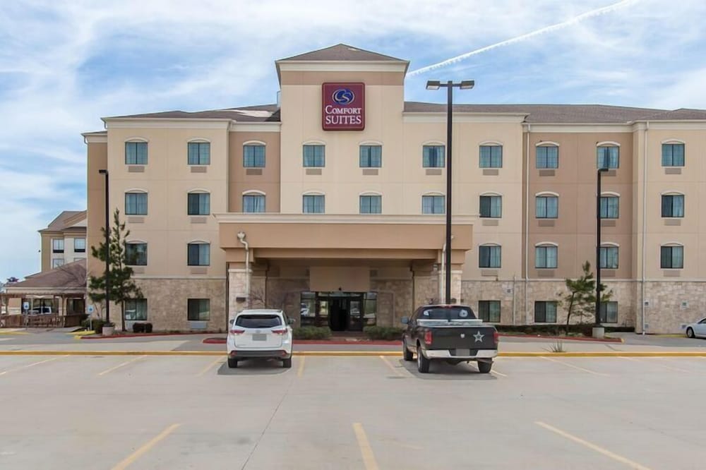 Фото Comfort Suites Lawton Near Fort Sill