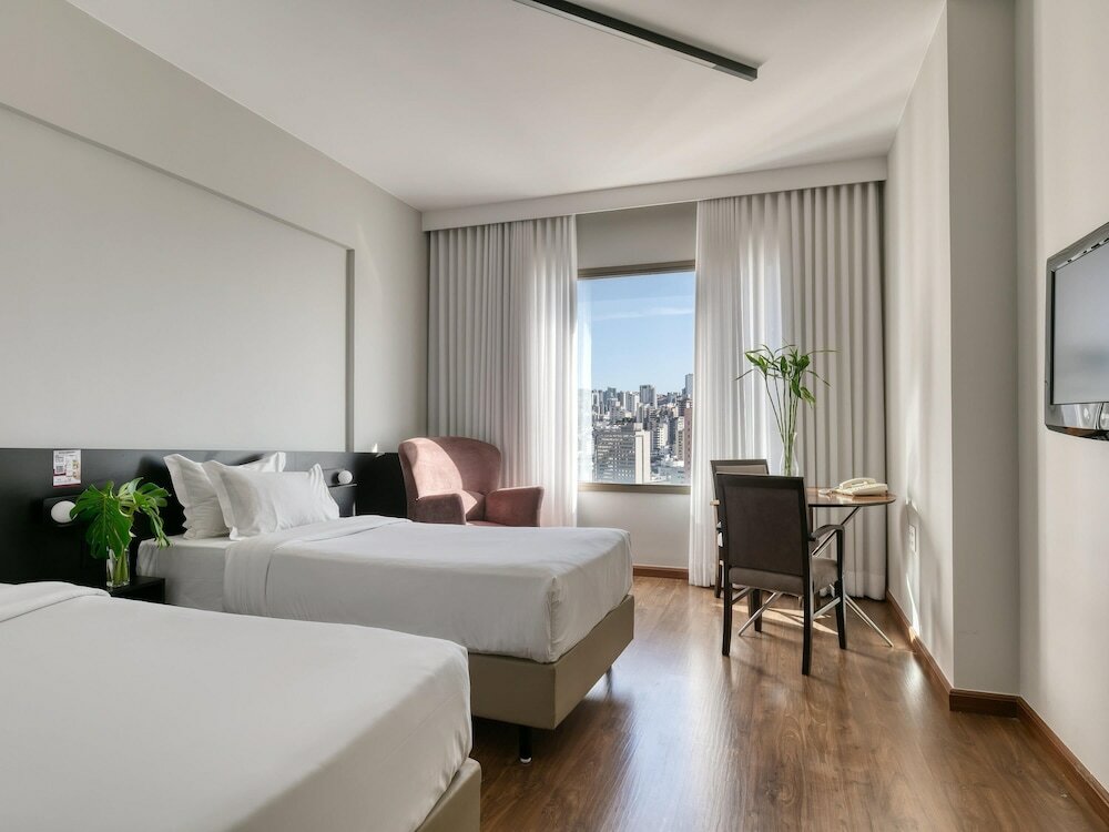 Фото Mercure Belo Horizonte Lourdes