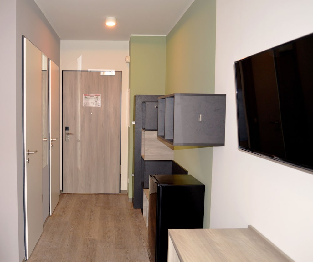Фото Ramada Encore by Wyddham Munich Messe