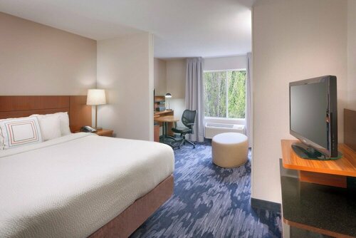 Гостиница Fairfield Inn & Suites by Marriott Seattle Bellevue/Redmond в Редмонде