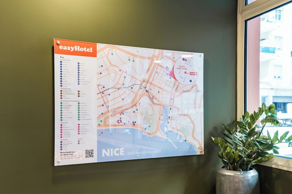 Фото EasyHotel Nice Palais des Congrès