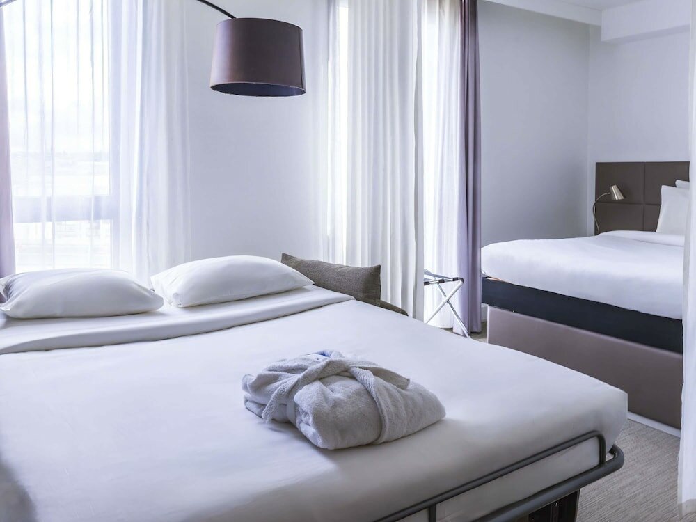 Фото Novotel Suites Paris Issy Les Moulineaux