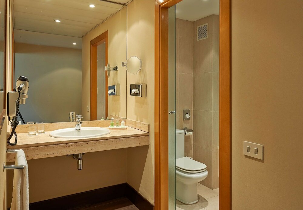 Фото Nh Ciutat de Reus