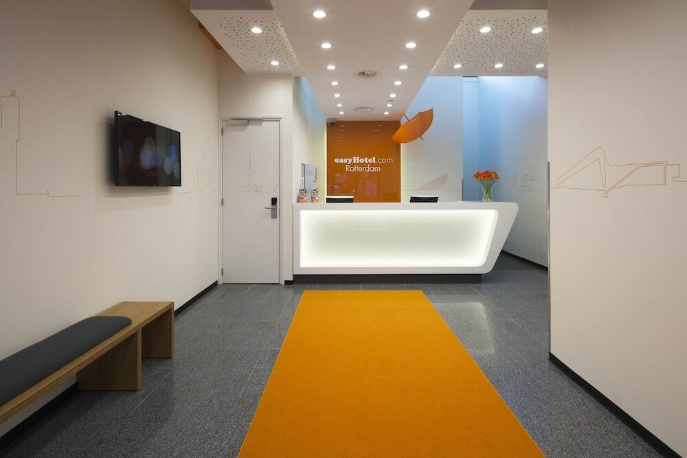 Фото EasyHotel Rotterdam City Centre