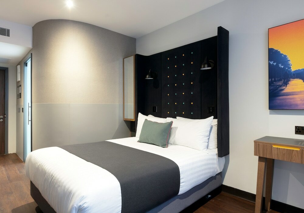 Фото Point A Hotel Dublin Parnell Street