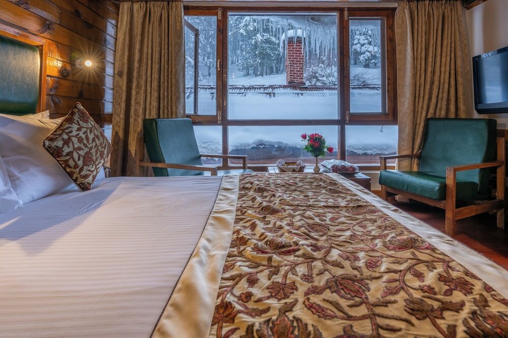 Фото Hotel Heevan Pahalgam