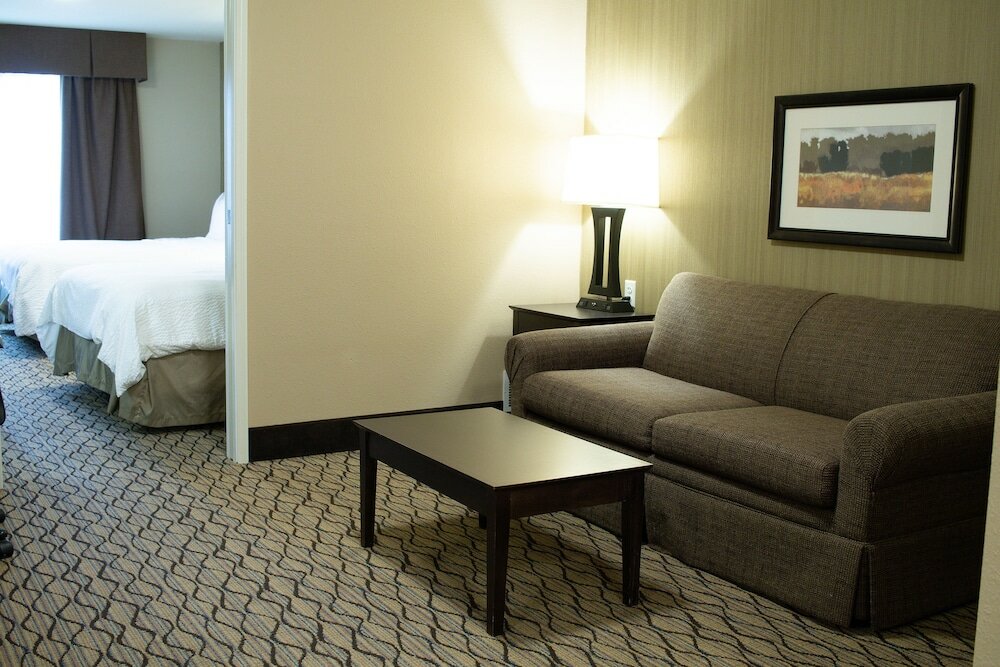 Фото Holiday Inn Express and Suites Williston, an Ihg Hotel
