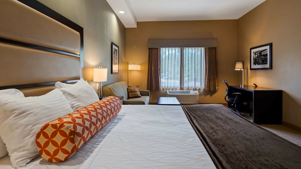 Фото Best Western Plus College Park Hotel