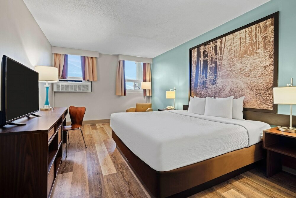 Фото Super 8 by Wyndham Thunder Bay