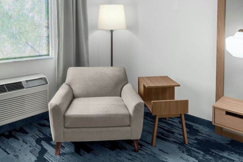 Фото Fairfield Inn & Suites by Marriott San Francisco San Carlos