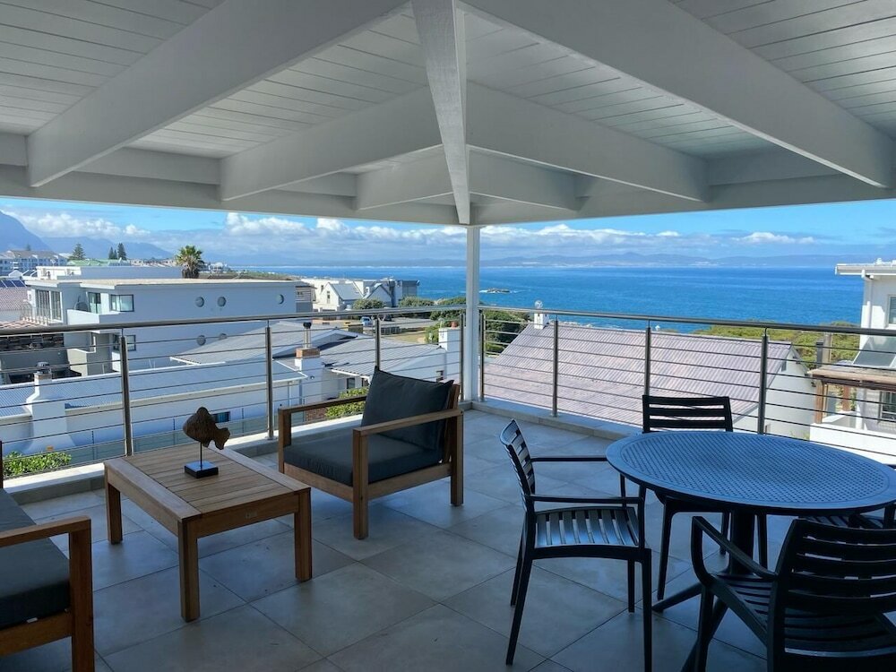 Фото One Marine Drive Boutique Hotel