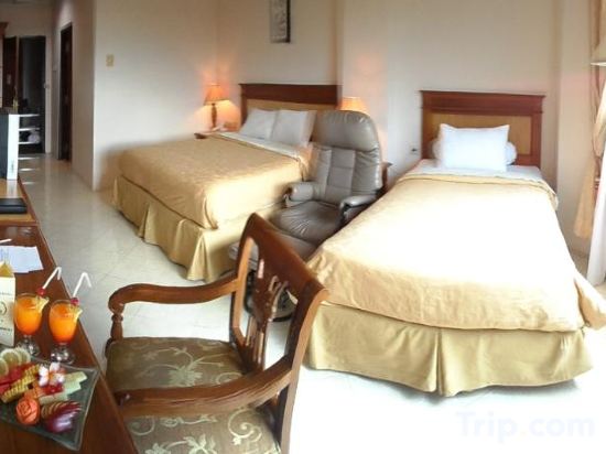 Фото Hotel Grand Tiga Mustika