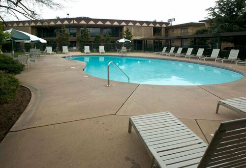 Гостиница Red Lion Hotel Yakima Center в Якиме