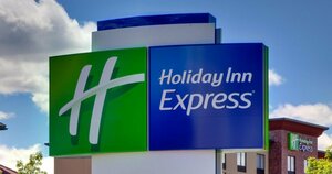 Гостиница Holiday Inn Express & Suites Dallas Northeast-Arboretum
