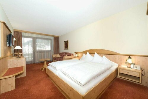 Гостиница Hotel Königsblick в Фульпмесе