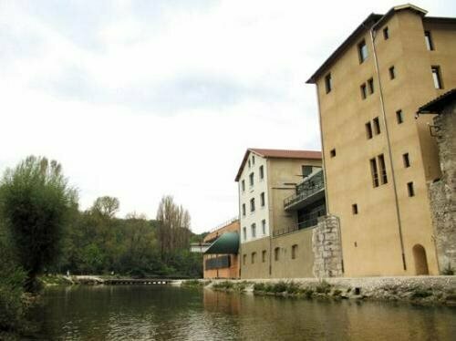 Гостиница Hotel Le Musée de l'Eau в Ди