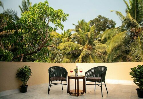 Гостиница Treehouse Silken Sands Hotel в Бенаулиме